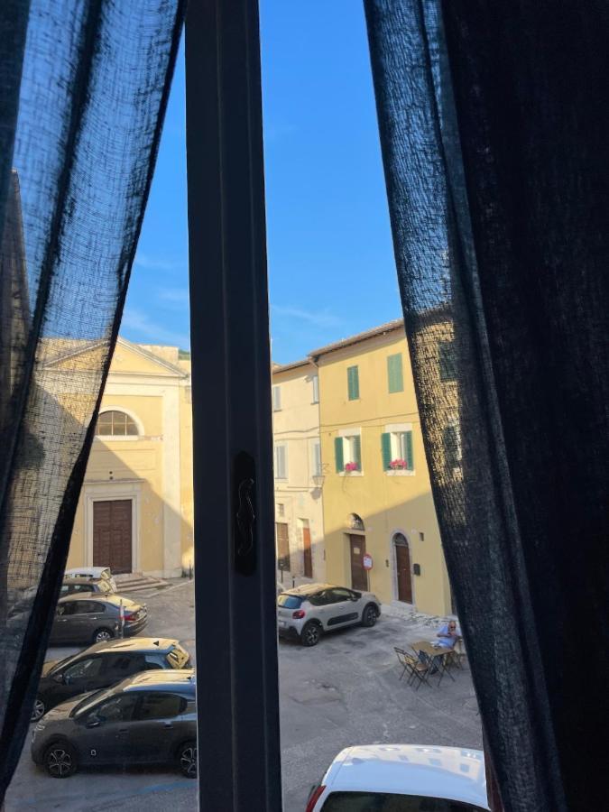 Bhr - Appartamento Dell'Anfiteatro Spoleto Eksteriør bilde